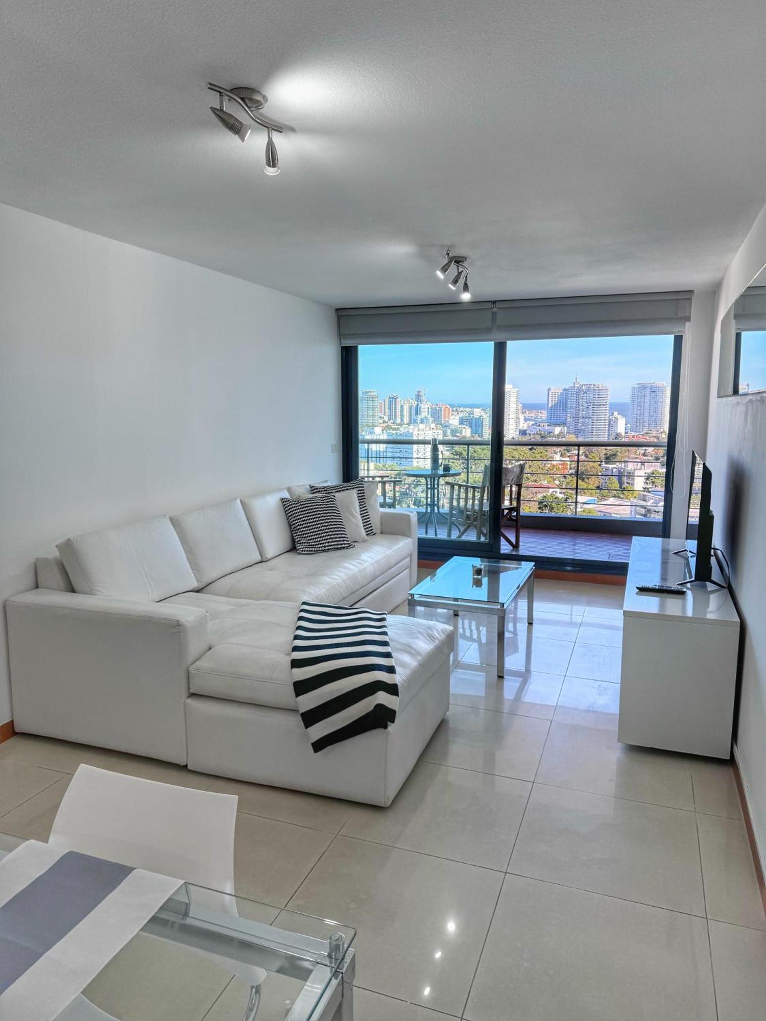 Apartamentos Torre Tressesenta Punta del Este Eksteriør billede