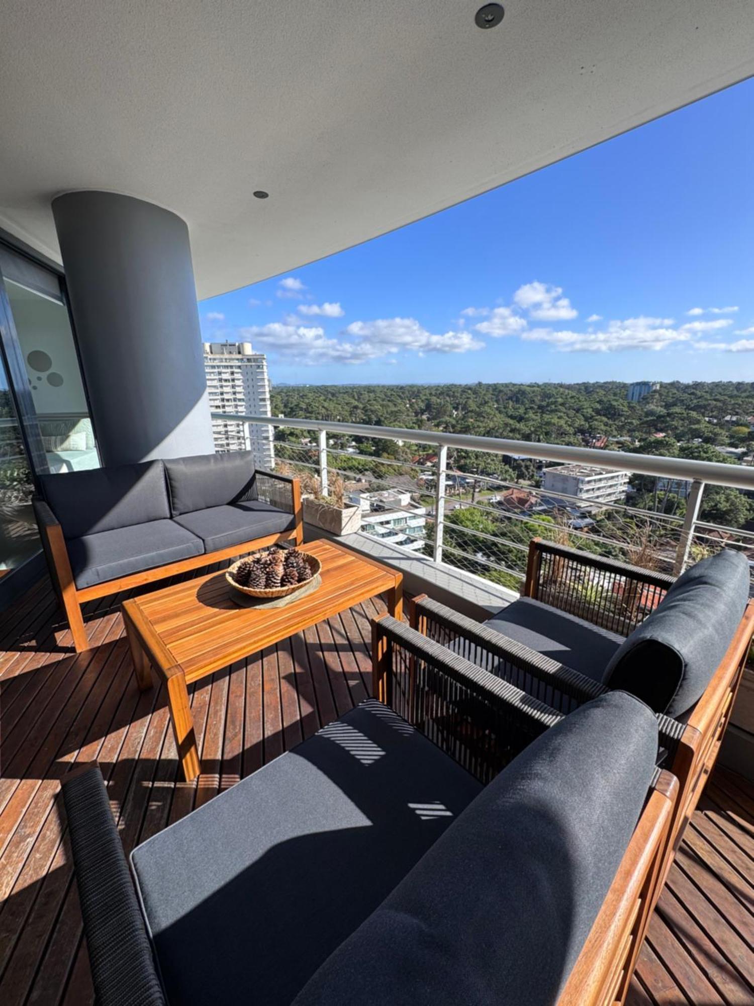 Apartamentos Torre Tressesenta Punta del Este Eksteriør billede