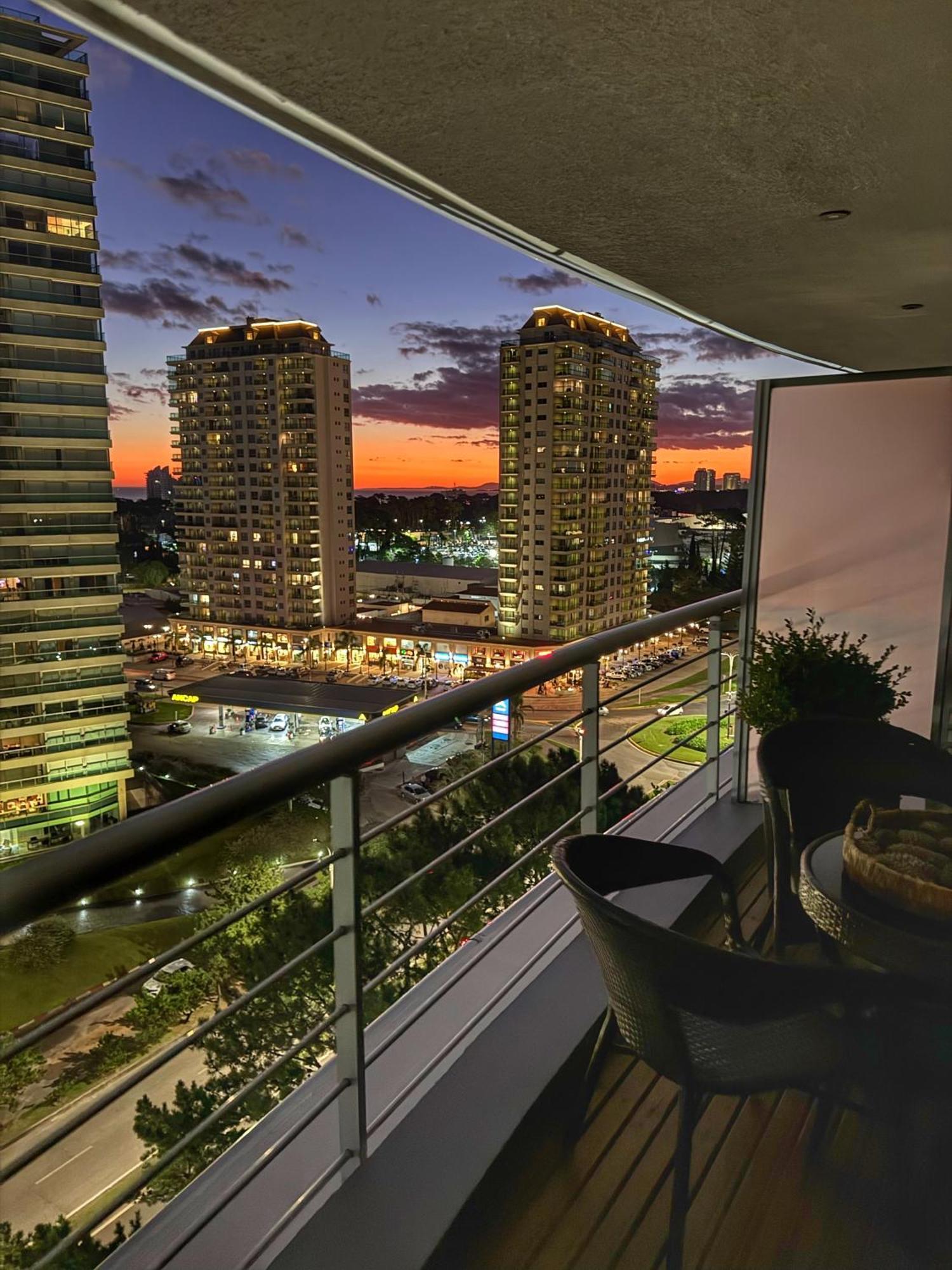 Apartamentos Torre Tressesenta Punta del Este Værelse billede