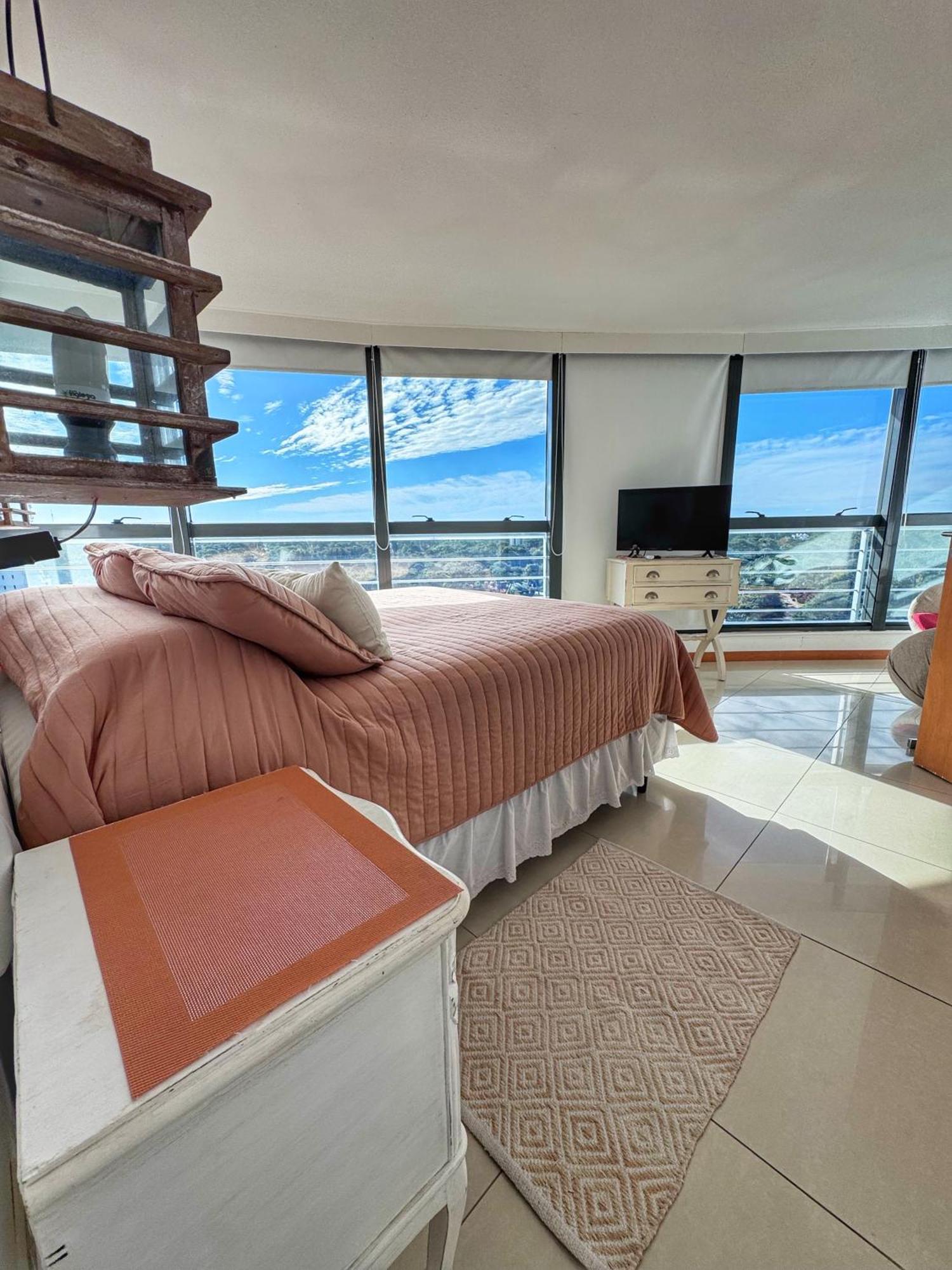 Apartamentos Torre Tressesenta Punta del Este Værelse billede