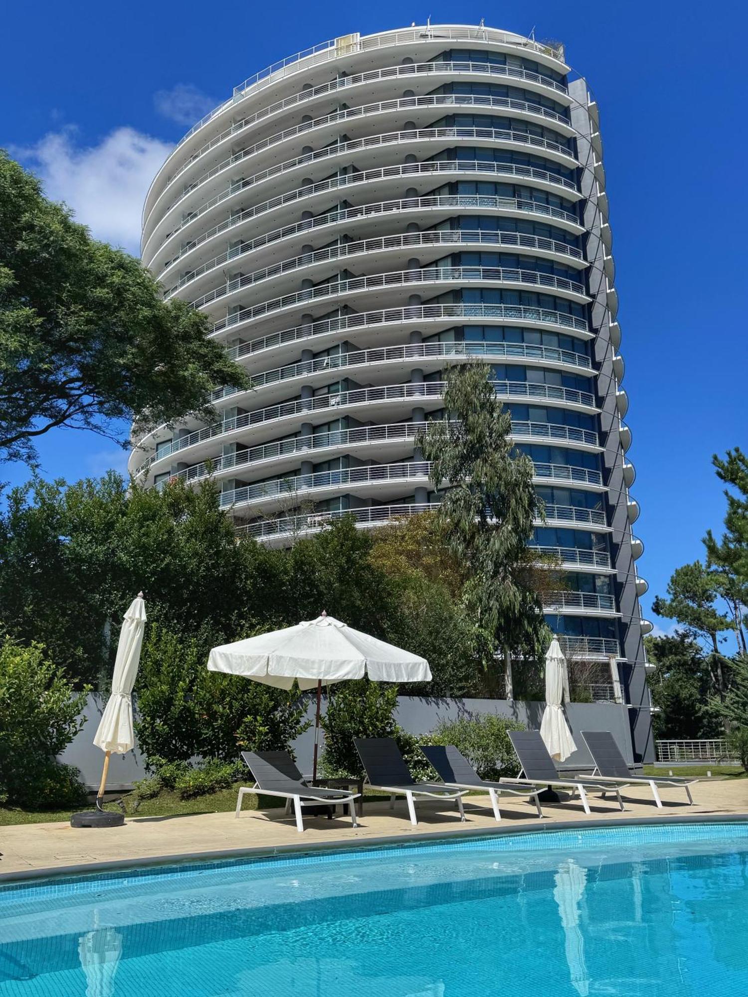 Apartamentos Torre Tressesenta Punta del Este Eksteriør billede
