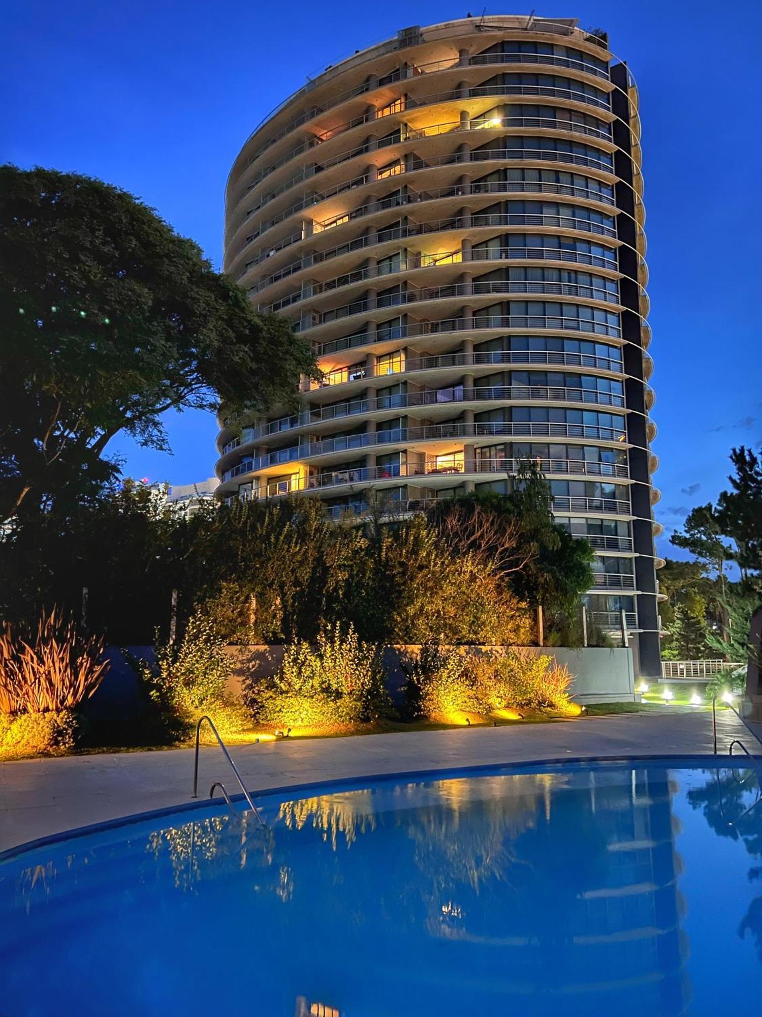 Apartamentos Torre Tressesenta Punta del Este Eksteriør billede